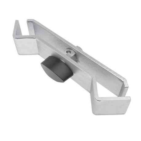 Showtec - Spider-D Guardrail Coupler 1